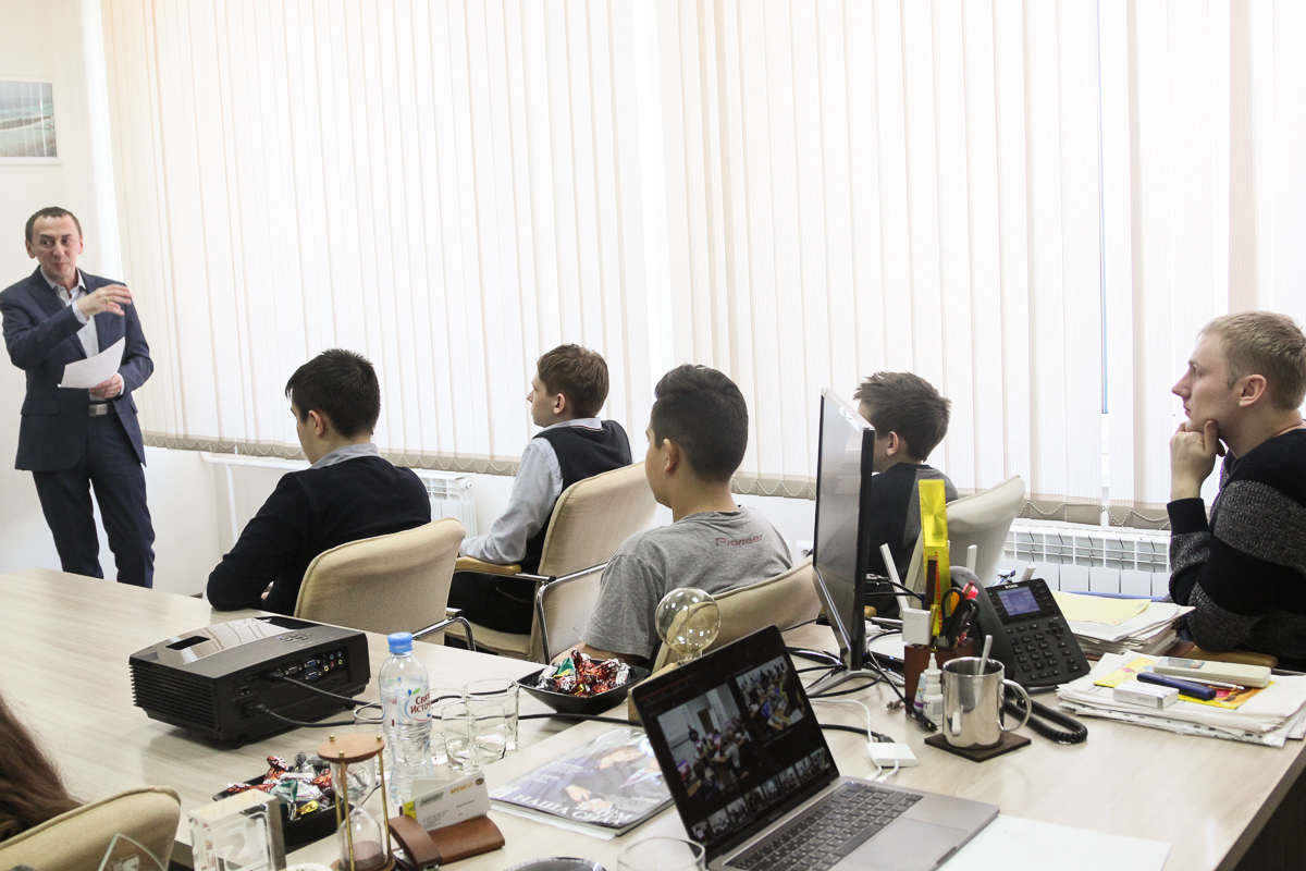 Экскурсия в ИнфоСофт для школьников