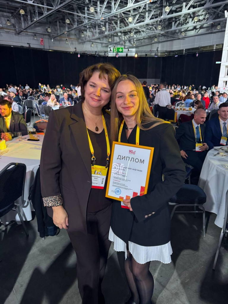 photo_5276246342957206854_y (1).jpg